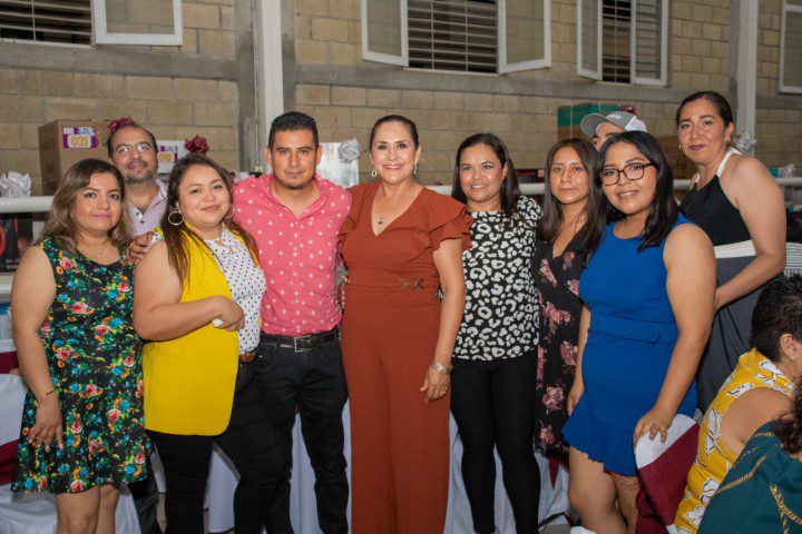 Organiza Municipio de Arroyo Seco festejo por el Día del Maestro