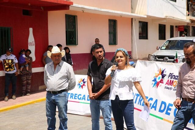 Lupita Ramírez entrega obras por más de 3.6 MDP en Santa Águeda