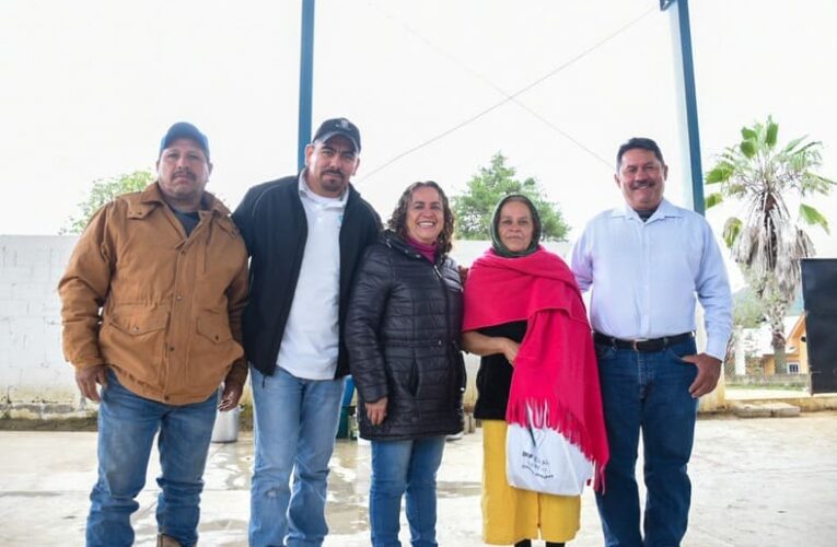 El Presidente Payín Muñoz visita la comunidad de Agua Fría